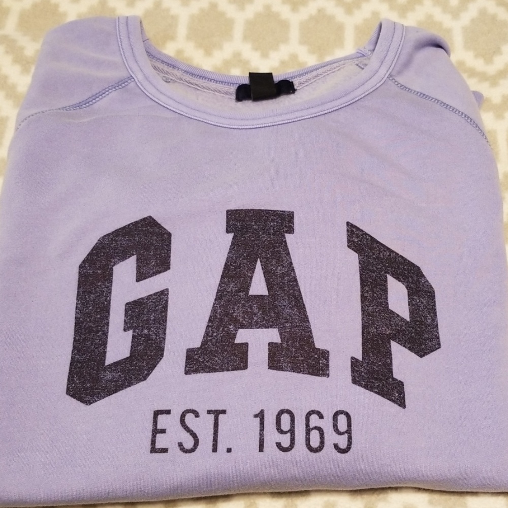 GAP Sweatshirt